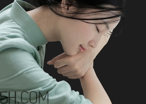 百雀羚保濕噴霧怎么用？百雀羚保濕噴霧使用心得