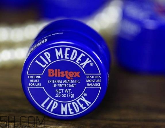 小藍(lán)罐唇膏正品多少錢？小藍(lán)罐唇膏怎么涂抹？