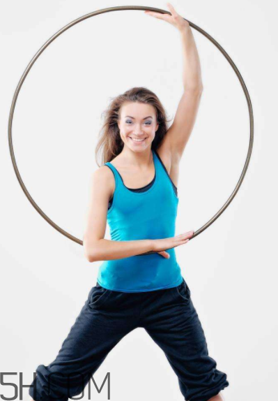 轉(zhuǎn)呼啦圈的危害有哪些？轉(zhuǎn)呼啦圈能減肥嗎？