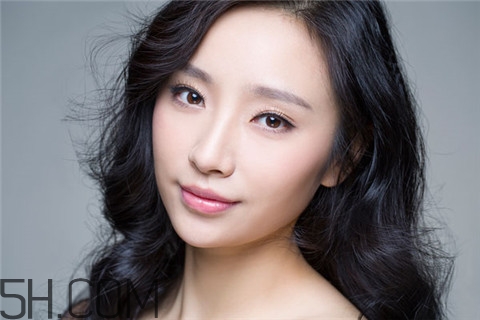 粉刺會自己好嗎？粉刺會傳染嗎？