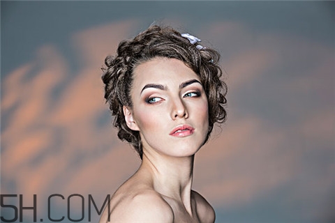 粉刺會痛嗎？粉刺會留疤嗎？