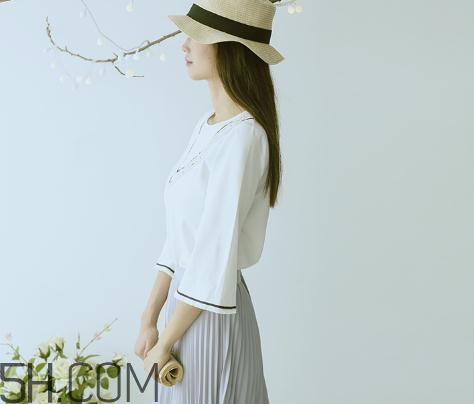 百武西是哪里的牌子？百武西的衣服怎么樣？