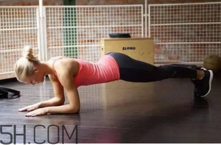 平板支撐可以瘦哪里？平板支撐鍛煉哪些肌肉？