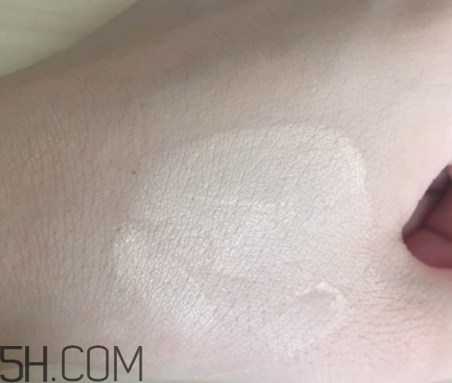 初之印修容氣墊CC霜怎么樣？多少錢？