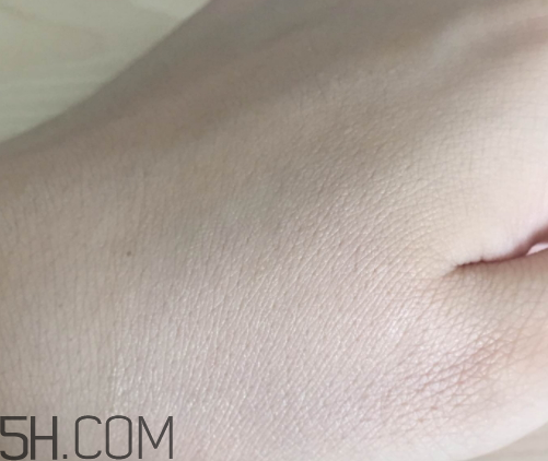 初之印修容氣墊CC霜怎么樣？多少錢？