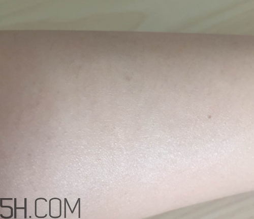 初之印修容氣墊CC霜怎么樣？多少錢？