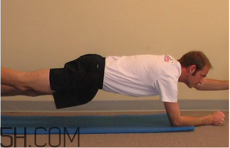 平板支撐怎么練才不累？平板支撐標(biāo)準(zhǔn)姿勢(shì)
