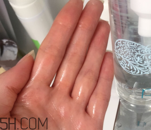 芙麗芳絲Hello Kitty套裝怎么樣？多少錢？