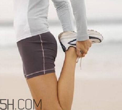 深蹲完怎么拉伸？深蹲后如何放松？