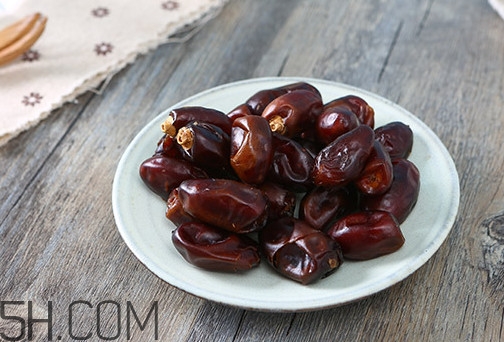 椰棗什么時(shí)候吃最好？椰棗有核嗎