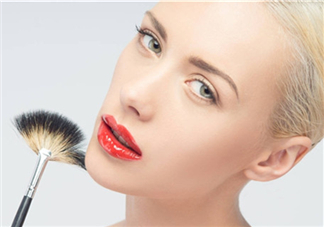 青春痘跟性有關(guān)系嗎？青春痘跟晚睡有關(guān)系嗎？