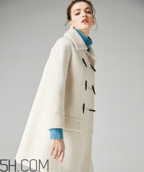 羊剪絨和羽絨服哪個好？羊剪絨大衣和羽絨服哪個保暖？