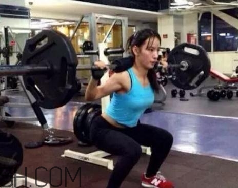 深蹲會(huì)傷害膝蓋嗎？深蹲怎么保護(hù)膝蓋？