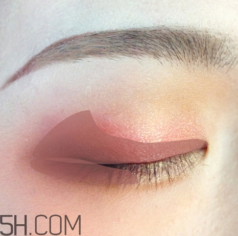 破碎娃娃妝怎么化？萬圣節(jié)破碎娃娃妝畫法教程