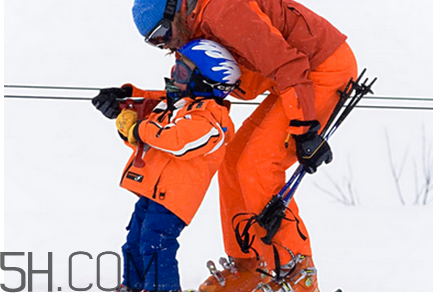 滑雪裝備有哪些？如何選擇滑雪板的長度？