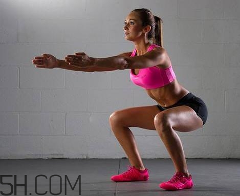 深蹲要蹲多深？深蹲要不要蹲到底？