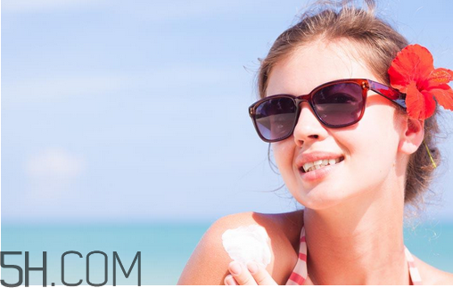 高倍防曬霜哪個牌子好？防曬霜怎么看防曬指數(shù)？