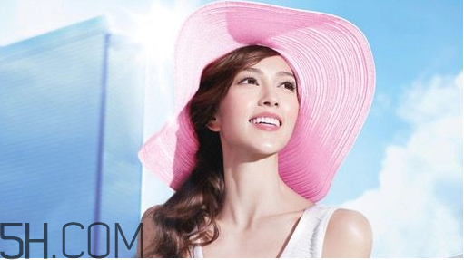 安耐曬各種顏色瓶子的區(qū)別？防曬霜可以直接涂在臉上嗎？