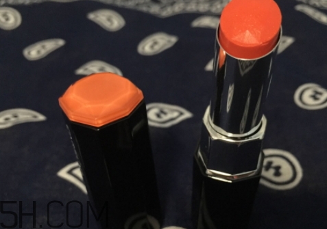 卡姿蘭和美寶蓮口紅哪個好？卡姿蘭和美寶蓮口紅對比