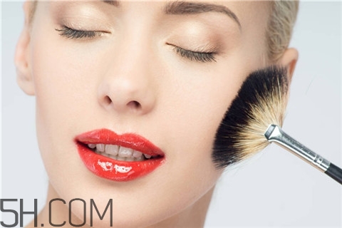 粉刺為什么會疼？粉刺為什么會癢？