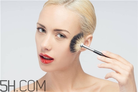 粉刺為什么會疼？粉刺為什么會癢？