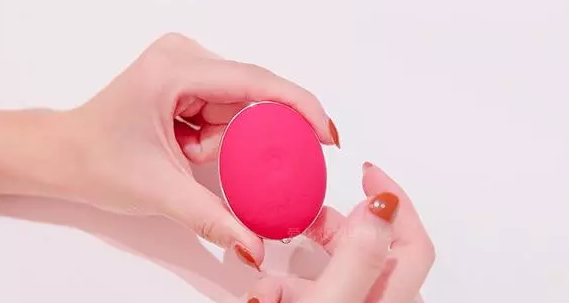 泰國(guó)sa ad na潔面儀怎么用？泰國(guó)sa ad na潔面儀使用方法