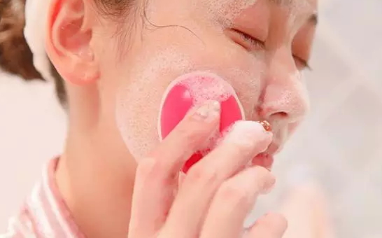 泰國(guó)sa ad na潔面儀怎么用？泰國(guó)sa ad na潔面儀使用方法