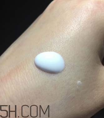 歐珀萊細(xì)致毛孔修顏露要卸妝嗎_怎么用 歐珀萊細(xì)致毛孔修顏露要卸妝嗎_怎么用