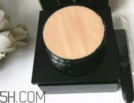 serge lutens蘆丹氏粉霜怎么用？蘆丹氏粉霜用法