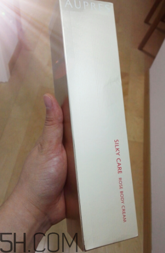 歐珀萊絲玫瑰身體乳多少錢_專柜價(jià)格 歐珀萊絲玫瑰身體乳多少錢_專柜價(jià)格