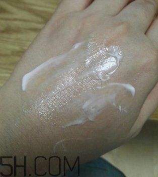 歐珀萊絲玫瑰身體乳多少錢_專柜價(jià)格 歐珀萊絲玫瑰身體乳多少錢_專柜價(jià)格