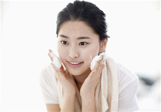 粉刺可以用鹽水洗嗎？粉刺可以吃嗎？