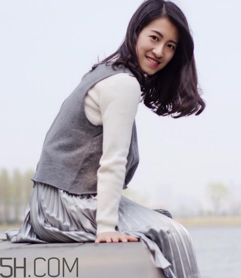 one more的衣服怎么樣？one more衣服貴嗎？