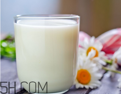 芋頭和牛奶怎么吃最好？過期的牛奶有什么用？
