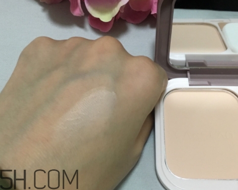 卡姿蘭粉餅怎么用？卡姿蘭粉餅使用方法