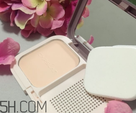 卡姿蘭粉餅怎么用？卡姿蘭粉餅使用方法