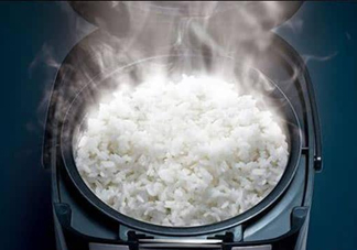 煮飯怎么不粘鍋？煮飯能用開水嗎