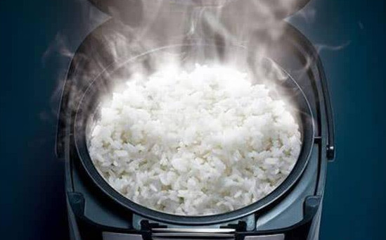 不用電飯鍋怎么煮飯？煮飯時飯和水的比例是多少