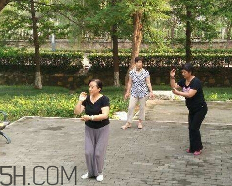 八段錦能治什么??？太極拳八段錦五禽戲哪一種最好