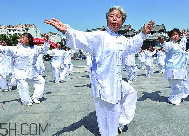 八段錦是誰創(chuàng)立的？八段錦什么時候練最好