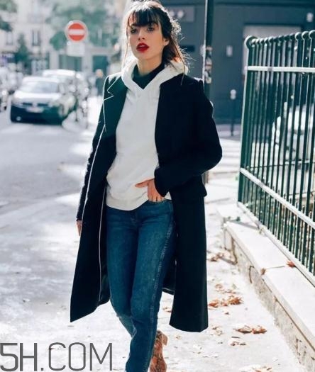 毛呢大衣皺了怎么辦？毛呢大衣愛沾毛怎么辦？