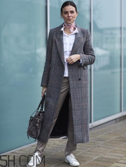 毛呢大衣可以熨燙嗎？毛呢大衣怎么熨燙？