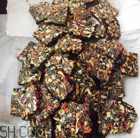 東阿阿膠怎么吃最好？東阿阿膠怎么弄碎？