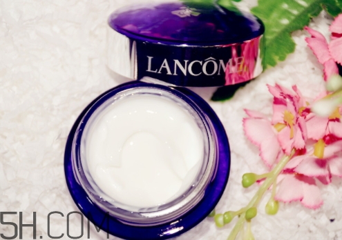 蘭蔻晚霜適合什么年齡的女孩用？蘭蔻晚霜適合什么年齡