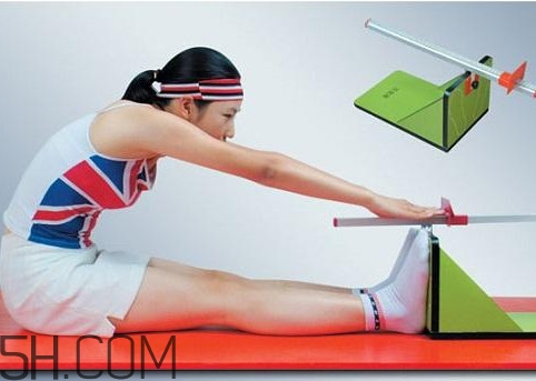 坐位體前屈怎樣練才能推得遠？坐位體前屈多少及格