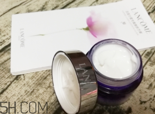 蘭蔻晚霜適合什么膚質(zhì)？蘭蔻晚霜適合敏感肌嗎？