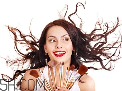 烤瓷牙對身體有害嗎？烤瓷牙對人體的危害？