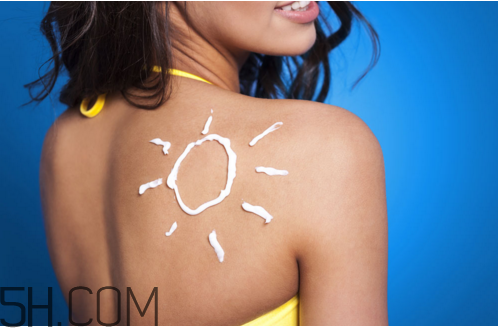 如何正確的給寶寶使用曬霜？防曬霜過敏怎么辦？