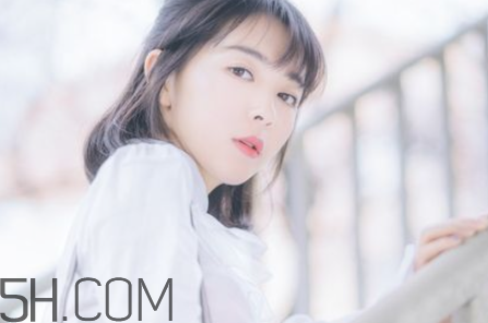 防曬乳需要卸妝嗎？防曬噴霧能用多久？