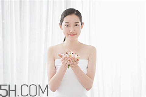 烤瓷牙會(huì)改變臉型嗎？烤瓷牙會(huì)裂嗎？